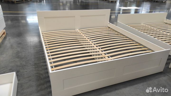 Кровать IKEA белая