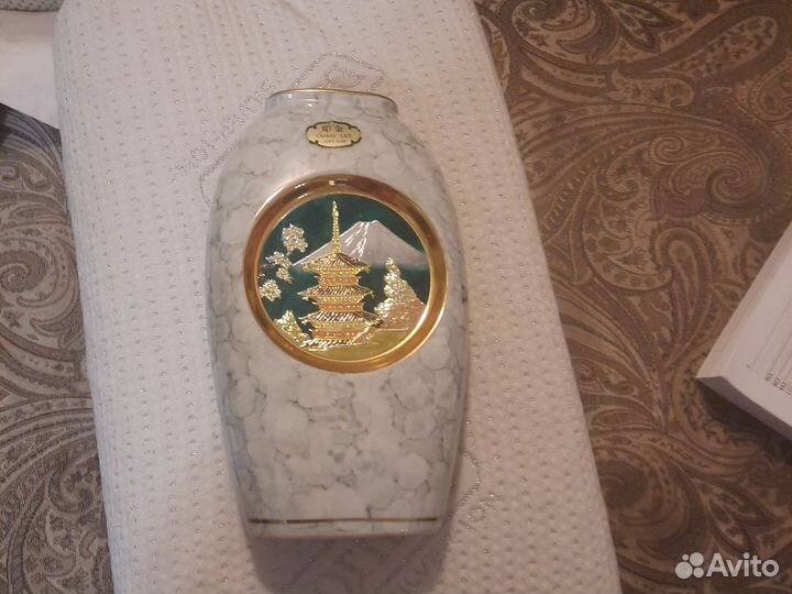 Коллекционная ваза