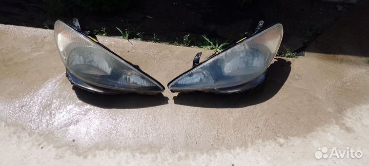 Фары Toyota estima (AHR10, XR30, XR40)