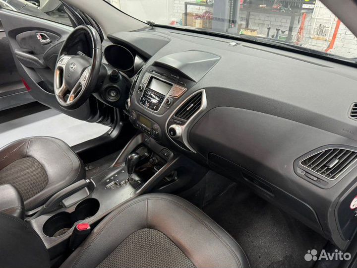 Петля крышки багажника Hyundai Ix35 2.0 G4KD 2012