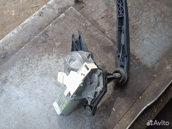 Трапеция заднего дворника Renault Sandero