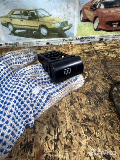 Кнопка обогрева стекла Киа Пиканто 1 SA