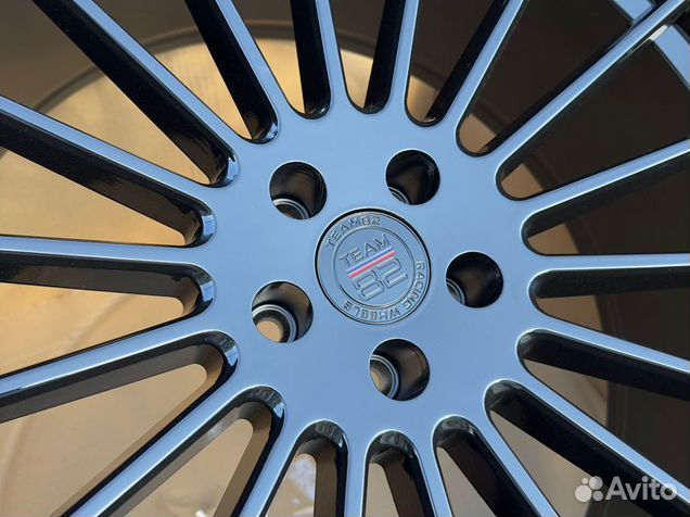 Новые литые диски R22 Hamann Design 5x108