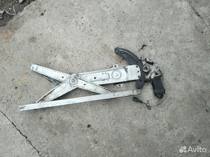 Истана на разбор. SsangYong istana