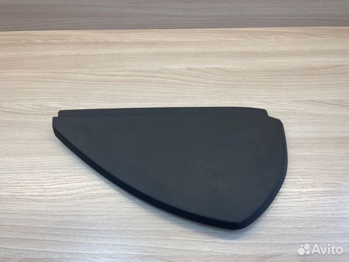 Накладка торпедо левая Skoda Rapid