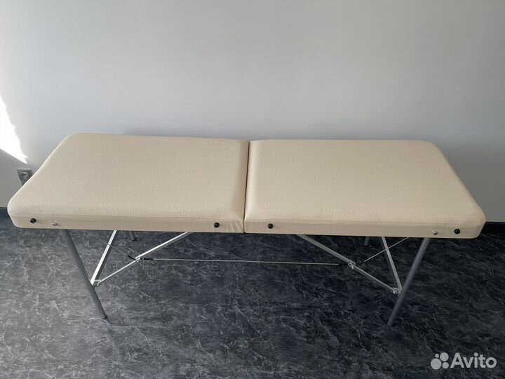 Кушетка для наращивания ресниц