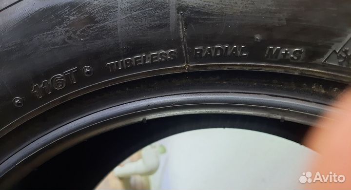 Bridgestone Blizzak Spike-02 SUV 265/65 R17