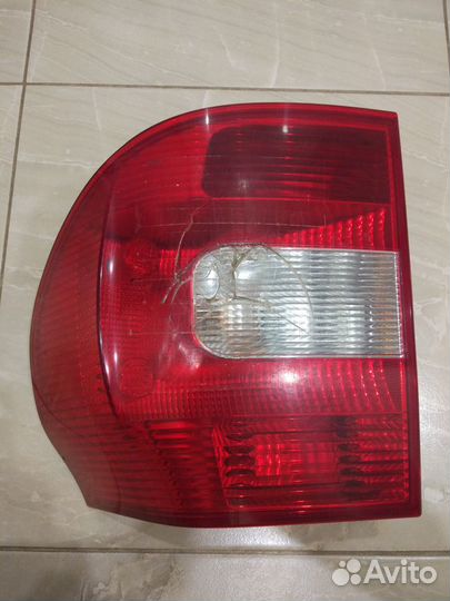 Фара правая skoda yeti