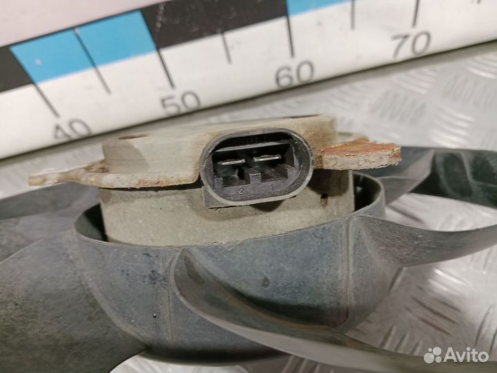 Б/У Вентилятор радиатора Vivaro