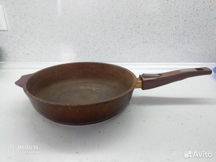 Сковороды 24, 28см