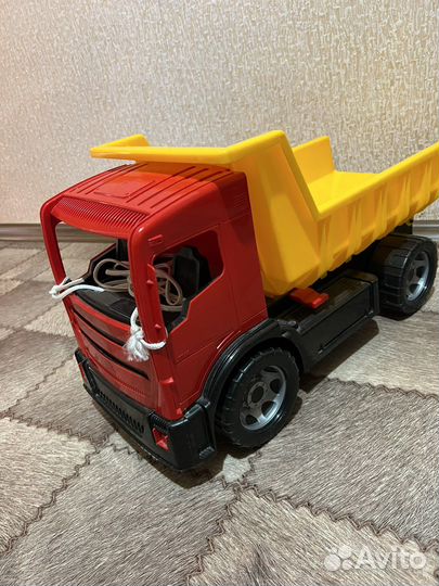Машинка самосвал