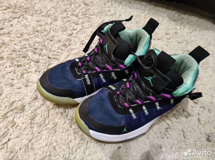 Кроссовки детские