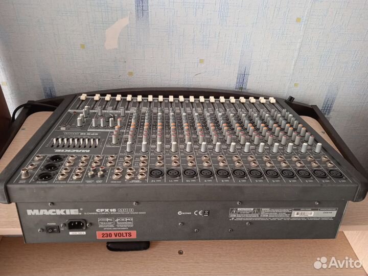 Микшерный пульт Mackie CFX 16 MK ll