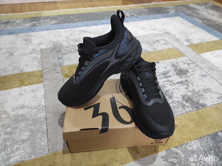 Кроссовки 361