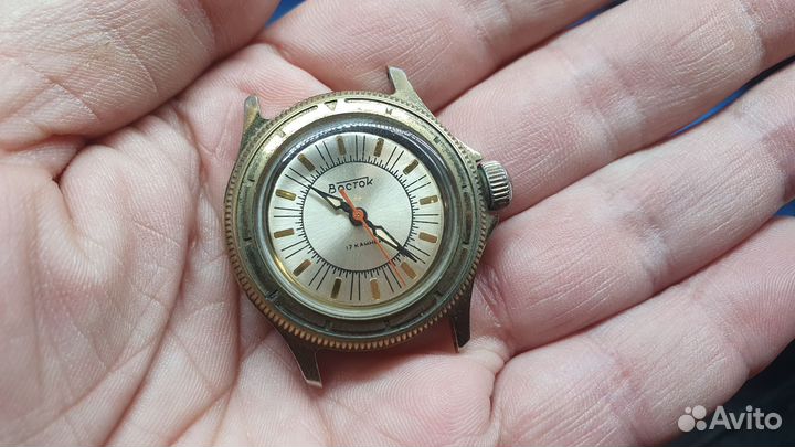 Наручные часы Восток СССР механика