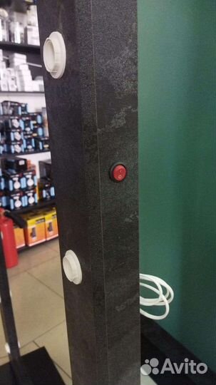 Зеркало с подсветкой в полный рост