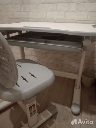 Парта с наклоном Растущая и стул