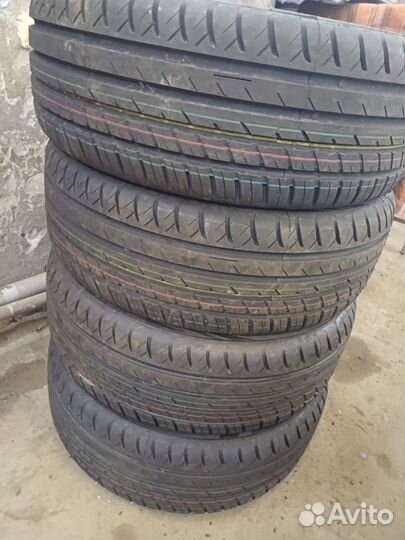 Viatti Strada Asimmetrico V-130 215/60 R16