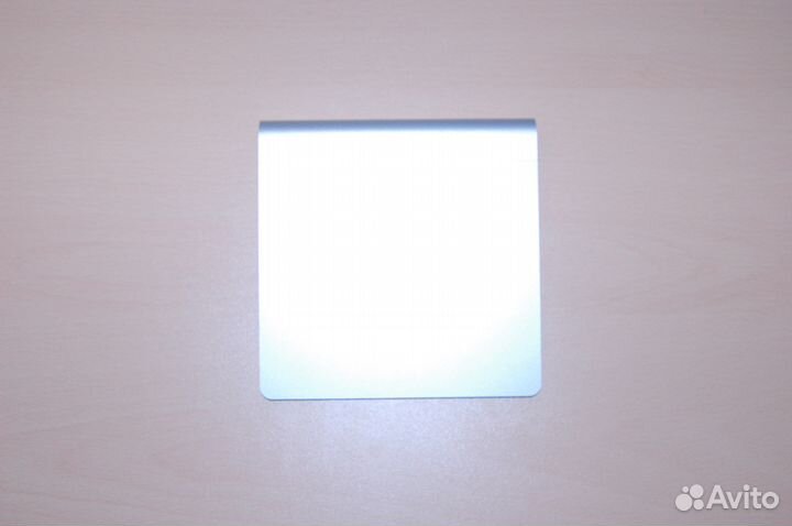 Клавиатура и трекпад