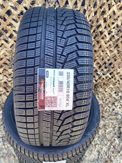 Hankook Winter I'Cept Evo2 W320 235/40 R18 95V