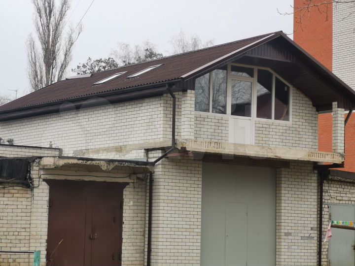 Гараж, > 30 м²