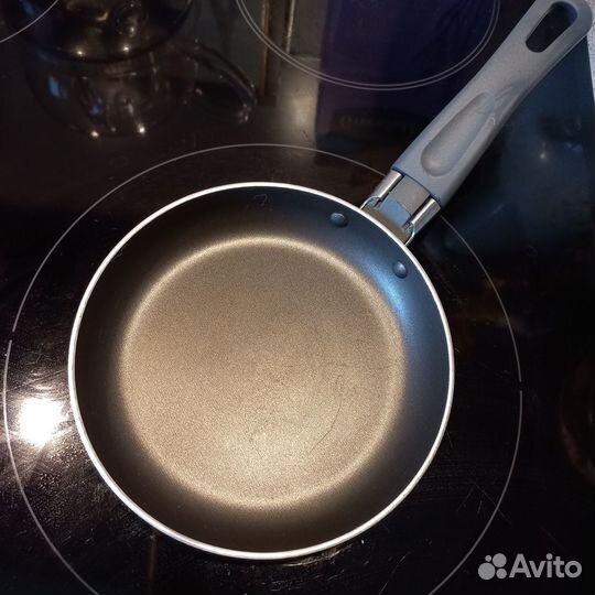 Сковорода tefal,14см,ikea