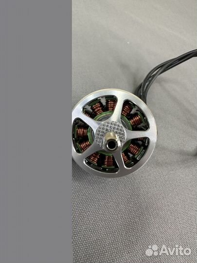 Мотор BrotherHobby Avenger 2812 V3 900KV