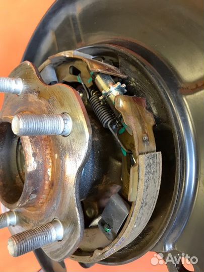 Ступица задняя правая Nissan X-Trail NT32 MR20