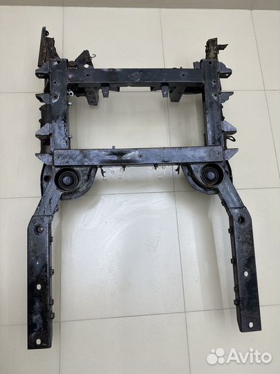 Подрамник передний Maserati Quattroporte 5