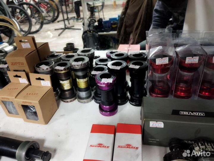 Каретки разные квадрат GXP Hollowtech BB30 DUB BSA