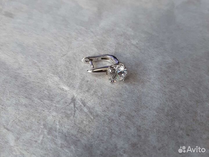 Одна серьга серебро