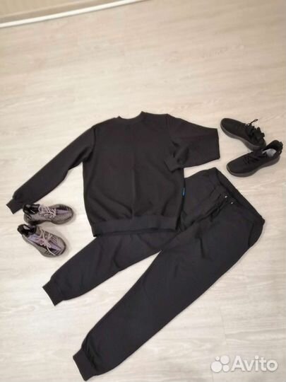 Костюмы спортивные.Одежда для фитнеса.Размер 42-50