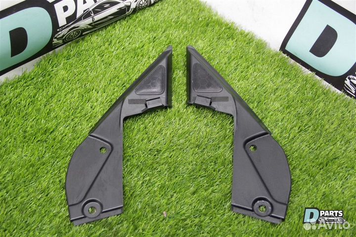 Треугольники зеркал Nissan Skyline CPV35-508696