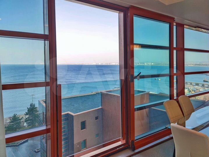 2-к. квартира, 104 м², 8/14 эт.