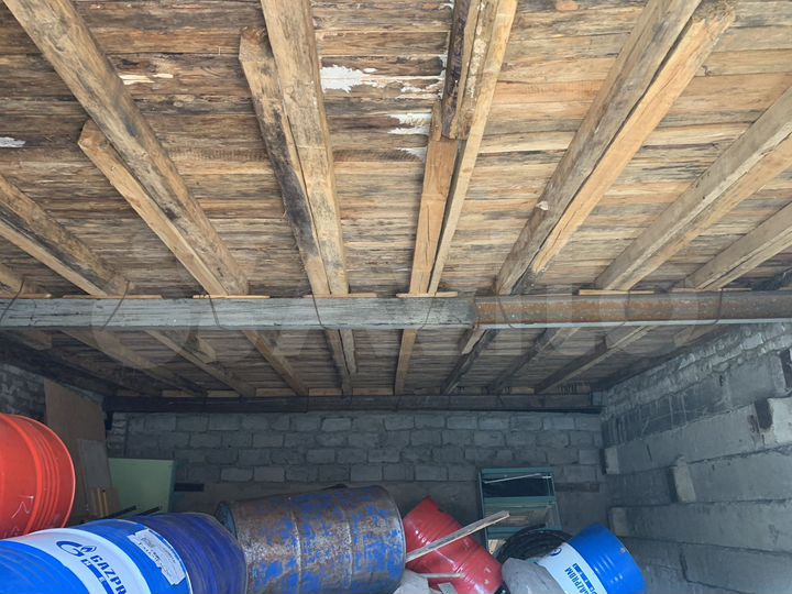 Гараж, > 30 м²