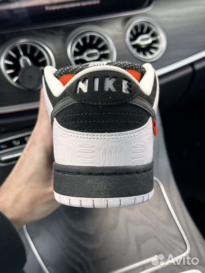 Кроссовки Nike Dunk Low Tightbooth