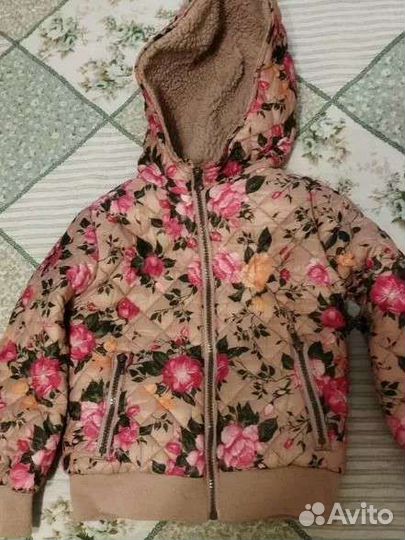 Куртки на девочку