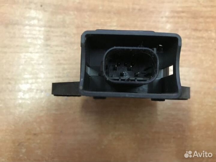 Датчик ускорения Mercedes-Benz A W169 с2004-2012г