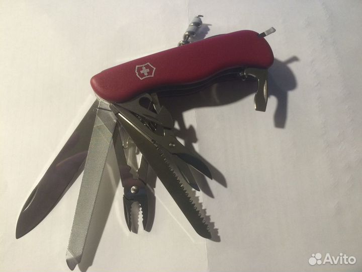 Нож-мультитул швейцарский в оригинальном чехле