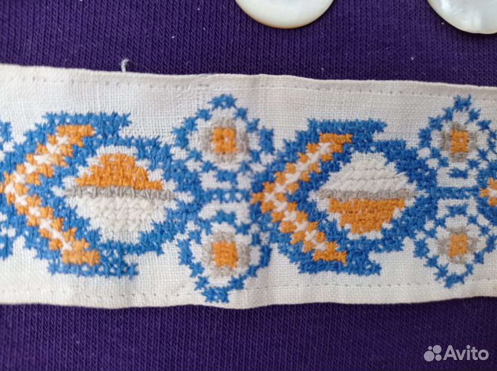 Тесьма, шитьё, перламутровые пуговицы