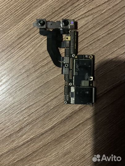 Плата на iPhone х