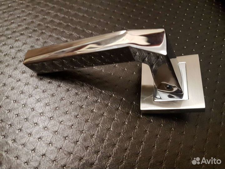 Комплект ручек для межкомнатных дверей