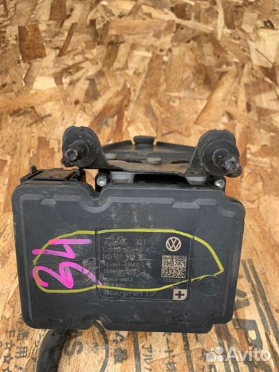 Блок abs Volkswagen Golf 6 2008-2012