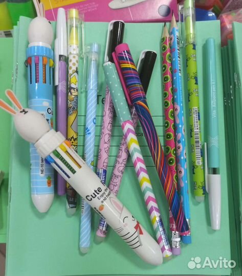 Школьные принадлежности