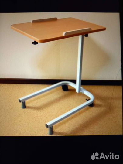 Стол надкроватный