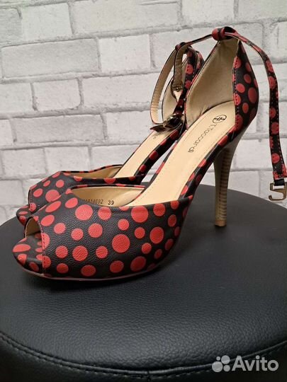 Босоножки 38,5-39