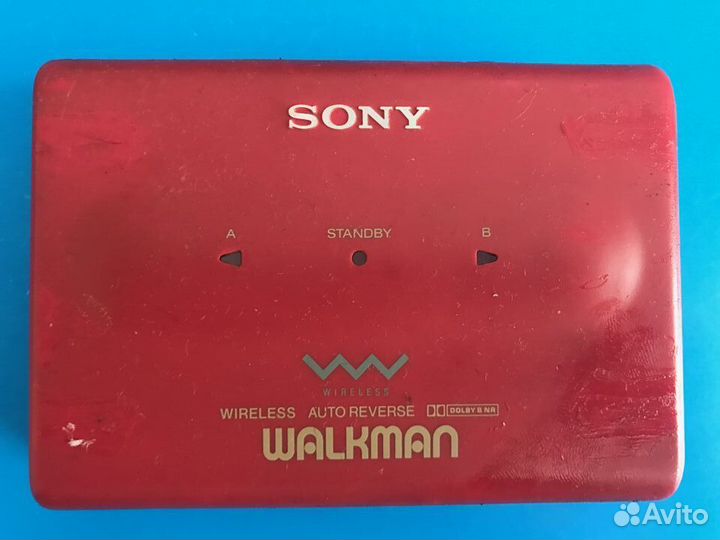 Кассетный плеер sony WM-805 красный