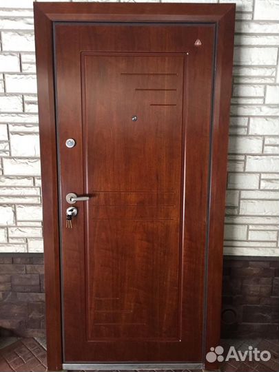 Дверь входная