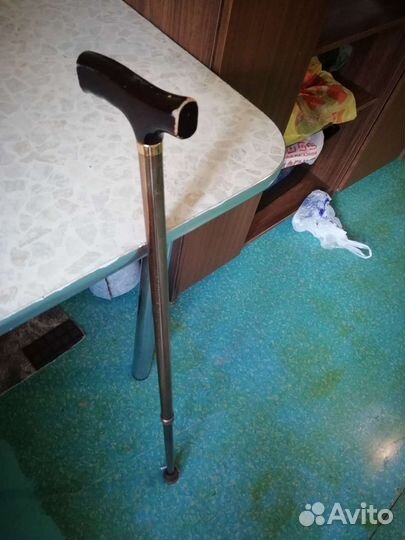 Трость для ходьбы с клинком