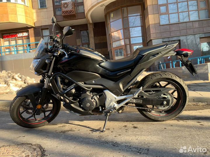 Продам Honda NC700SA 2012 года с ABS